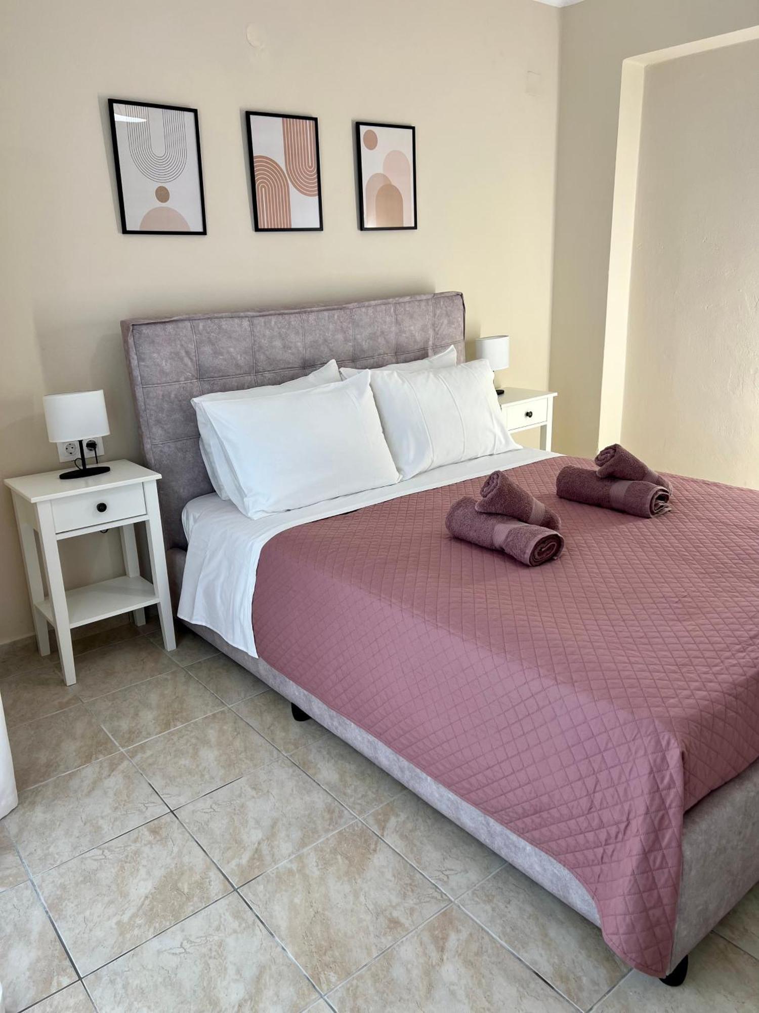 Karmas Garden Corfu * Κανάλι